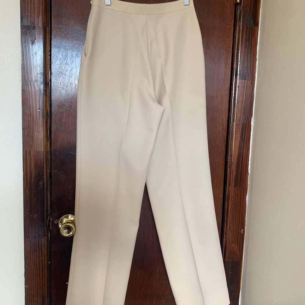 Tan trousers! Classy basic! 

Measurements: 
Waist 12.5” 
Hips 20” 
Inseam 29.5”